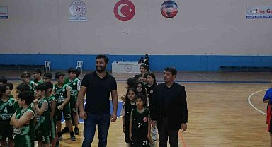 Minik basketbolcuların gözü yükseklerde