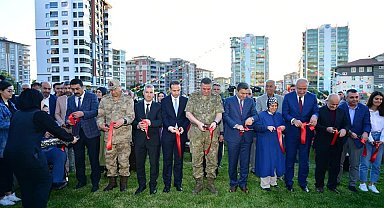 Yeşilyurt'ta Şehit Semih Özbey Parkı'nın açılışında duygusal anlar