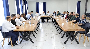 Başkan Güder, Akpınar esnaflarıyla buluştu