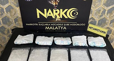 Malatya Polisi Çocuk Bezine Gizlenmiş Uyuşturucu Ele Geçirdi