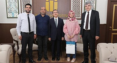 Rektör Kızılay'dan başarılı projeye destek sözü