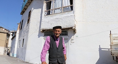 100 yaşındaki Ali Hakverdi eski bayramları özlüyor