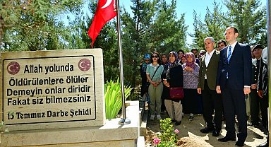 15 Temmuz şehidi kabri başında dualarla anıldı
