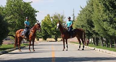 Atlı Jandarma Timi Malatya'da görevde