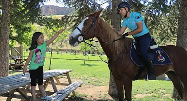 Atlı jandarma timlerinden piknik alanlarında denetim