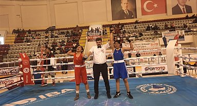 Malatyalı Boksör Ayla Fırat Türkiye Şampiyonu Oldu