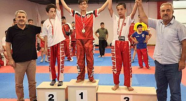 Yumruklar, 15 Temmuz Şehitleri için vuruldu