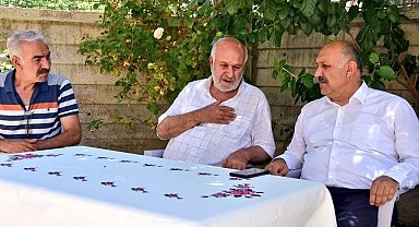 Zelyurt, 15 Temmuz şehidi Bozkurt'un kabrini ve ailesini ziyaret etti