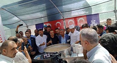 Akçadağ'da vatandaşlara aşure ikramı