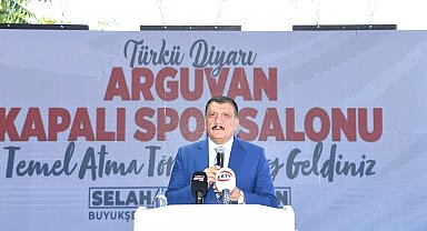 Arguvan Kapalı Spor Salonunun temeli törenle atıldı