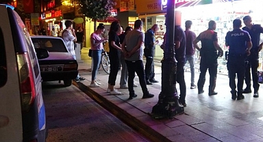 Boşanma aşamasındaki Koca ve Kardeşi, Kayınbiraderini Bıçakladı