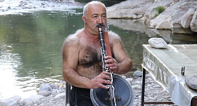 Bu da cümbüşlü klarnetli Tarzan