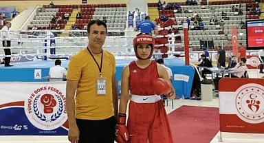 Malatyalı boksör Ayla Fırat'ın hedefi altın madalya