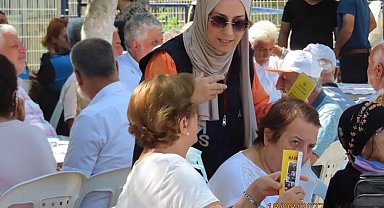 Polis ekipleri, kadınlara KADES'i anlattı