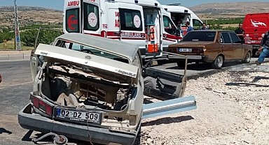 Son dakika... Malatya-Kayseri Karayolunda Feci Trafik Kazası 12 Yaralı 