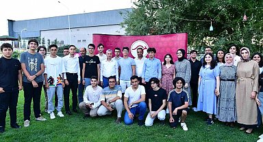 YKS'de başarılı olan öğrenciler ödüllendirildi