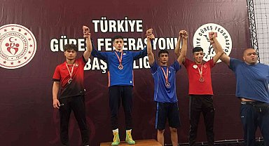 Malatya Gençlik Güreş takımı 1.Lig'e yükselmeyi başardı