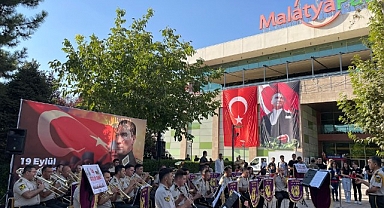 Malatya Park AVM'de Gaziler Günü etkinliği