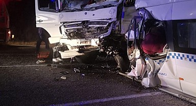 Sivas-Malatya Karayolunda Kaza 7 Ölü  10 Yaralı 