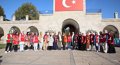 Başkan Güder'den kadınlara gezi jesti