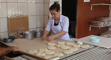 Eşine yardıma gitti usta oldu