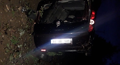 Yağmur kazaya yol açtı, kayan araç takla attı: 1 yaralı