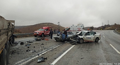 Doğanşehir'de Trafik Kazası 2 Ölü, 1 Yaralı