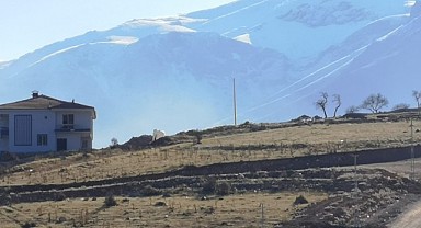 Malatya Beydağı'nın Zirvesine Yılın İlk Karı Düştü