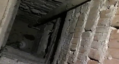 Malatya'da Havalandırma Boşluğuna Düşen Kedi Kurtarıldı