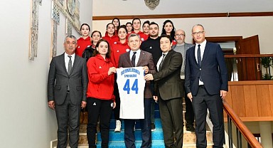 Malatya'nın Sultanlarından Vali Hulusi Şahin'e Ziyaret