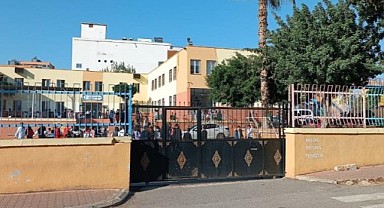 Mersin'de 13 Yaşındaki Öğrenci Tuvalette Bıçaklanarak Öldürüldü