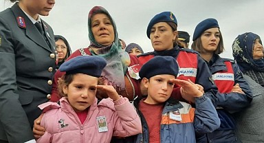 Şehit Piyade Sözleşmeli Er Mehmet Demir Son Yolculuğuna Uğurlandı