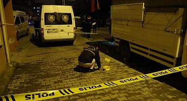 Alacak verecek meselesinde otoparkta kurşunlar havada uçuştu: 1 yaralı