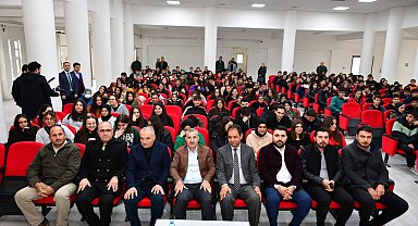 Başkan Çınar'dan öğrencilere tavsiyeler