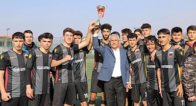 Başkan Güder'den Malatya şampiyonuna tebrik