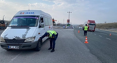 Jandarmadan Malatya'da kış lastiği denetimi