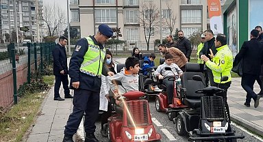 Jandarmadan Malatya'da uygulamalı trafik eğitimi