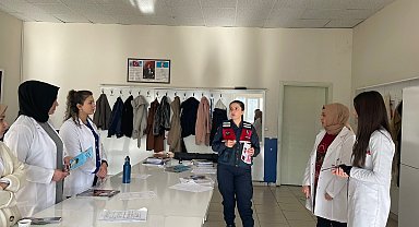 Jandarmadan öğrencilere bilgilendirme