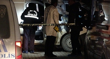 Malatya'da Park halindeki araçta başından silahla vurulmuş halde bulundu