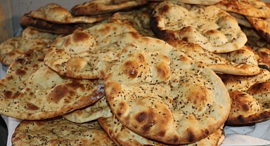 Malatya'da Tandır Ekmeği Büyük ilgi Görüyor 