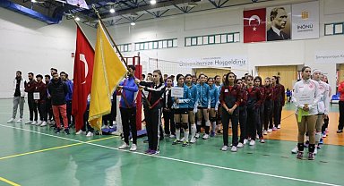 Öğrencilerde ÜNİLİG Voleybol heyecanı