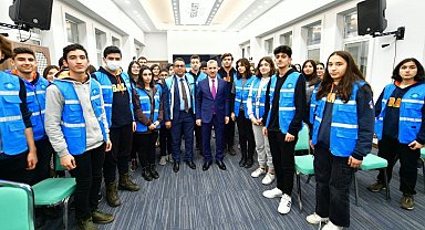 Yeşilyurt'ta, hizmetlere öğrencilerden büyük destek!