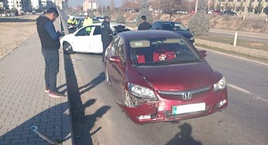 Yeşilyurt'ta zincirlime kaza: 1 yaralı