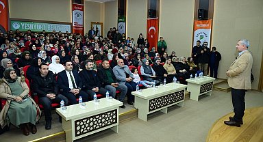 Başkan Çınar, kadın ve gençlere konuştu