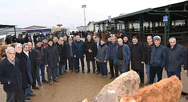 Başkan Özcan, yetiştiricilerin sorunlarını dinledi