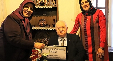 Bestekar Amir Ateş'e sürpriz kutlama