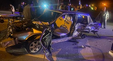 Burdur'da İki otomobil çarpıştı: 1 Ölü, 6 Yaralı