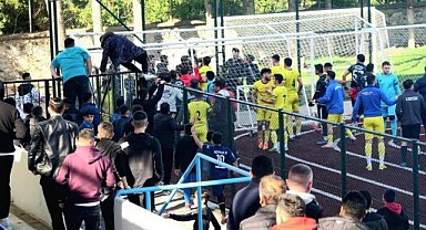 İzmir Amatör Ligde Tekme ve Yumruklar Havada Uçuştu