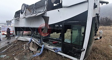 Kayseri'de işçi servisi takla attı: 1 ölü 22 yaralı