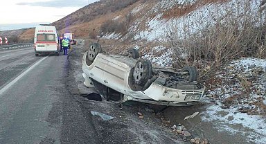 Kontrolden çıkan otomobil takla attı: 2 yaralı